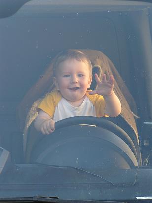 Dítě za volantem